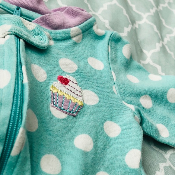 Onsie - Picture 4 of 8